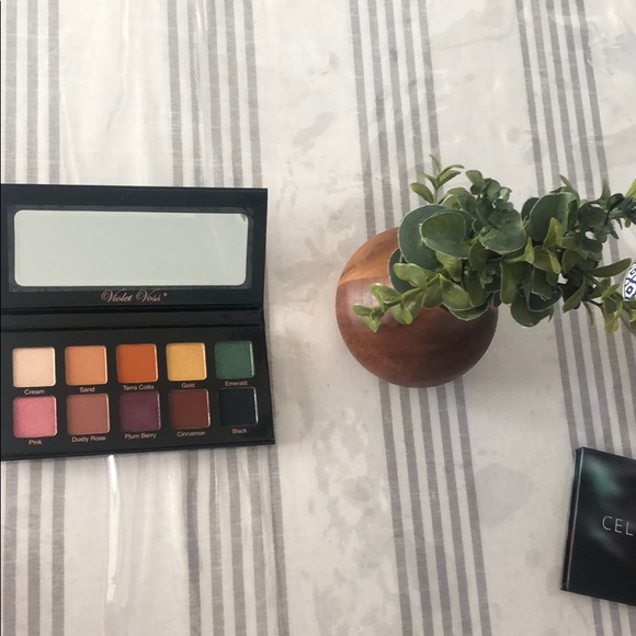 Makeup bundle - Picture 5 of 5